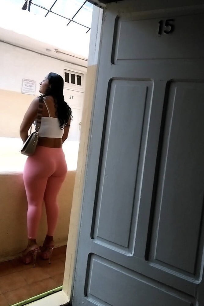 Putas chichonas #93013193