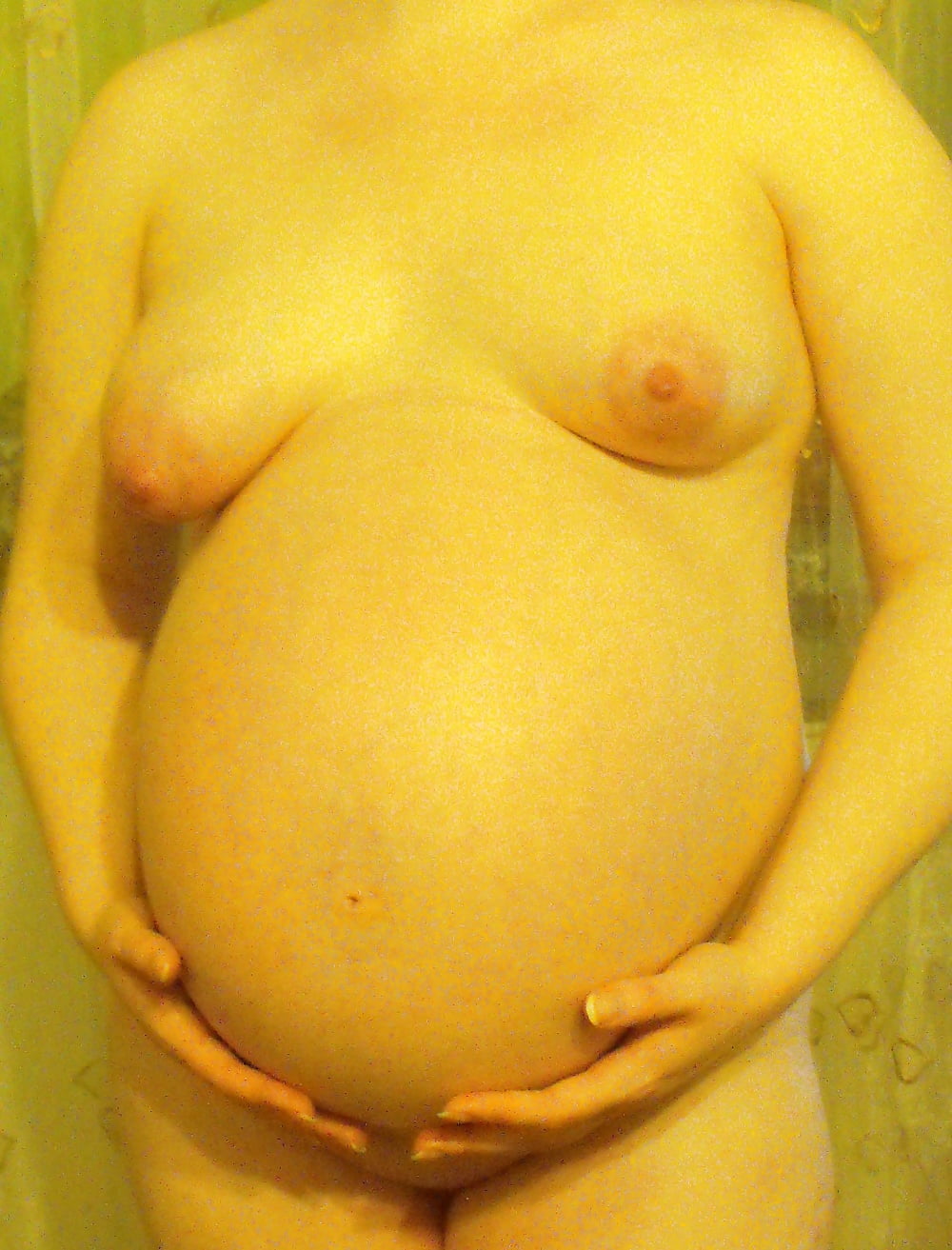 Pregnant #107111601