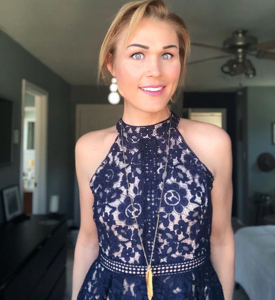 Femme magnifique 2
 #80625541