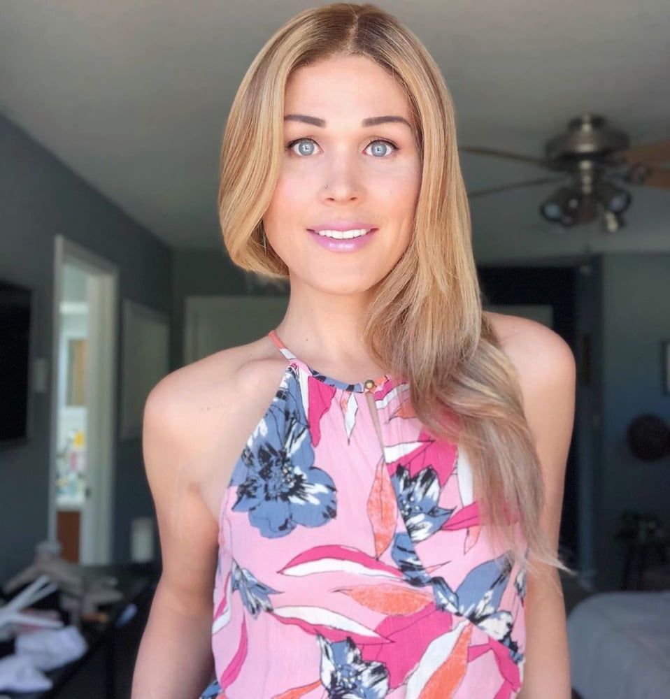 Femme magnifique 2
 #80625572