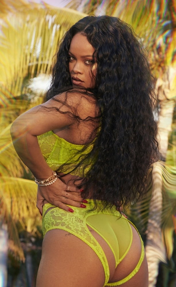 Sexy Rihanna - June &#039;20 #95551047