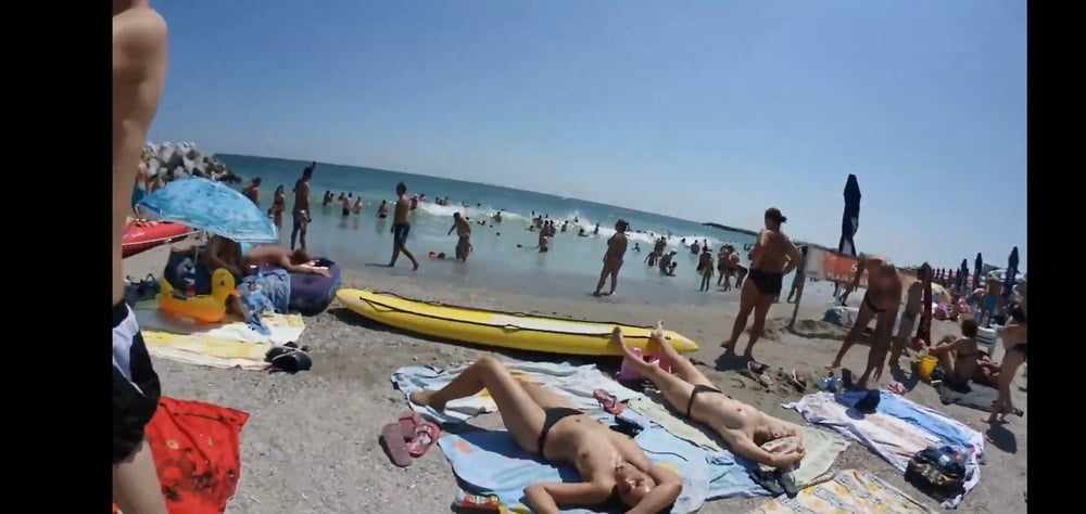 Spiaggia topless
 #93280072