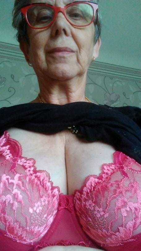 Granny nut buster slut nonna
 #91830817