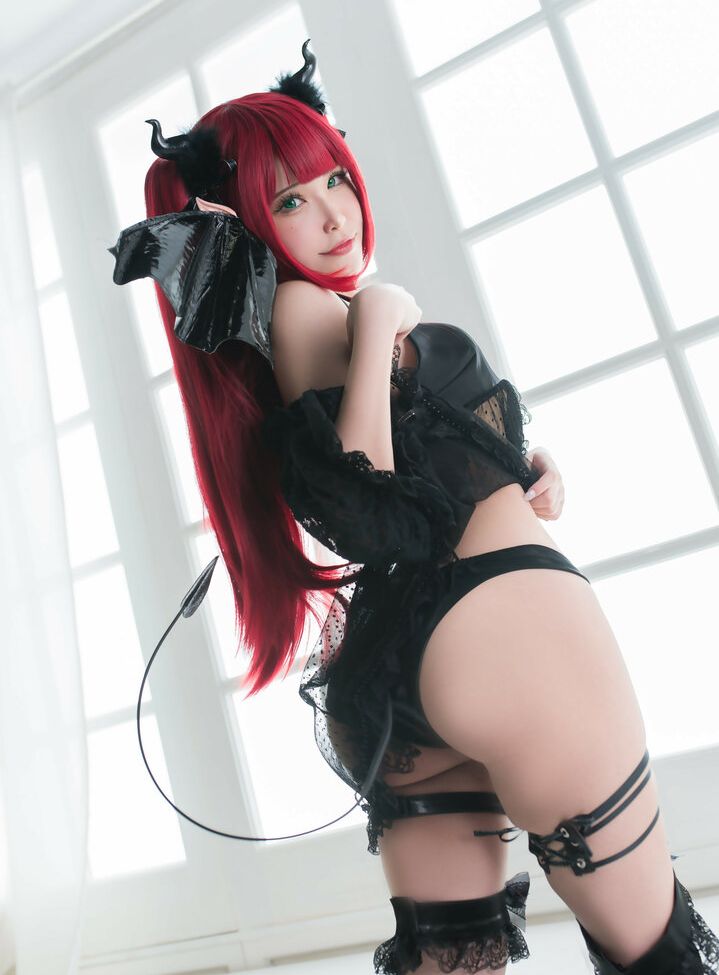 Plant Lily desnuda #108286204