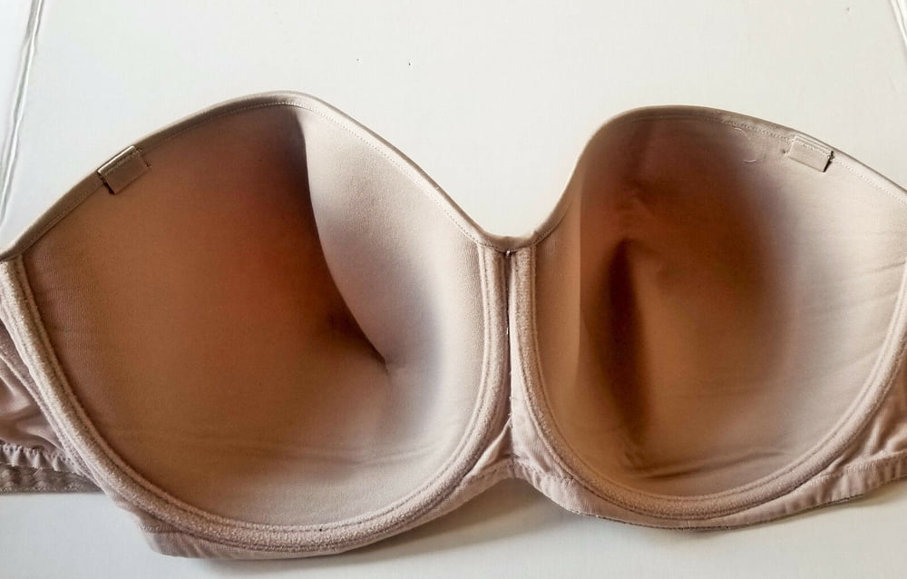 Colpi di reggiseno
 #102032335