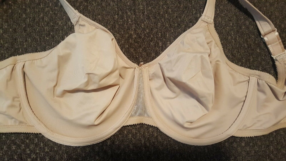 Colpi di reggiseno
 #102032355