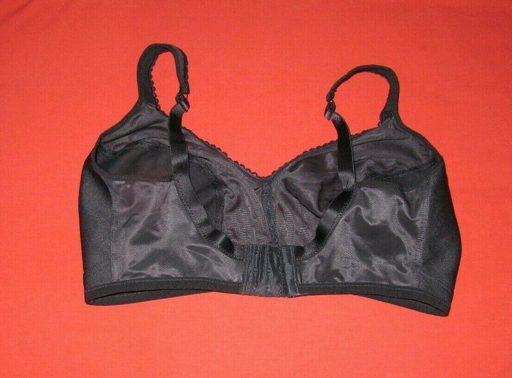 Bra shots #102032361