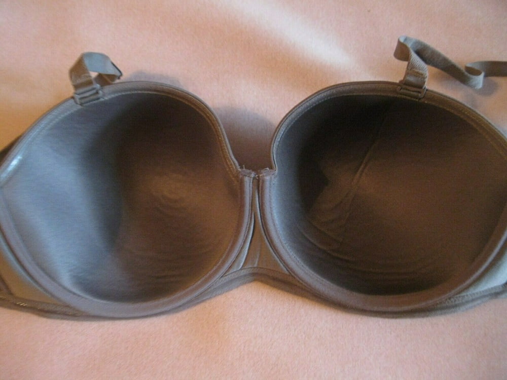 Bra shots #102032384