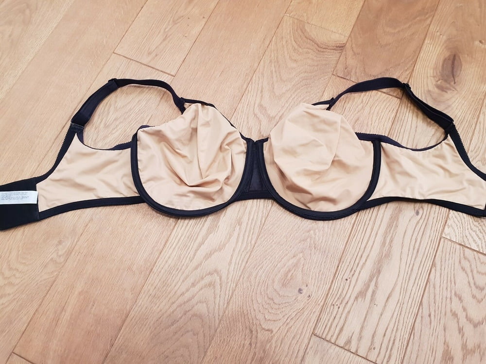 Colpi di reggiseno
 #102032404