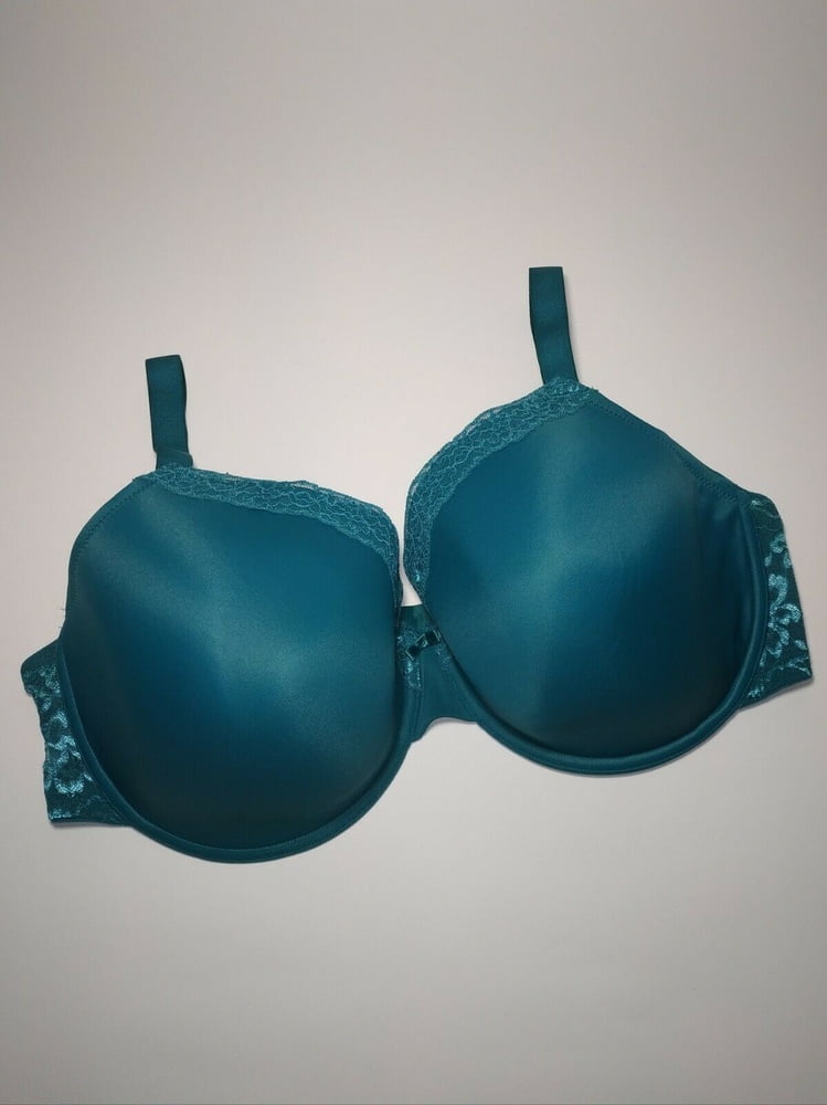 Bra shots #102032490