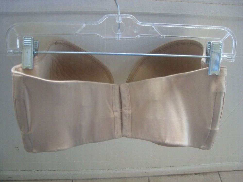 Colpi di reggiseno
 #102032539