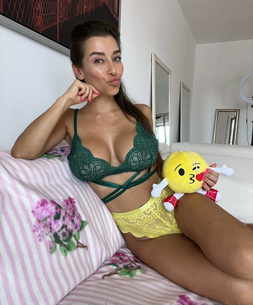 Estephania_ha desnuda #107552206