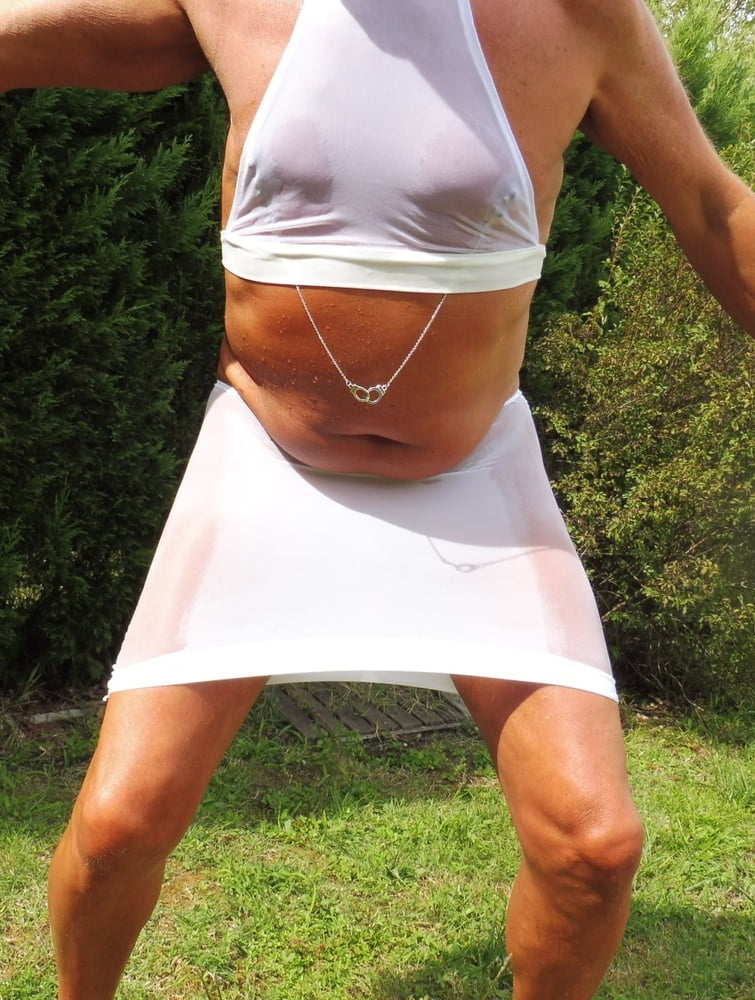 Lui Jupe Transparente 2 mouillee #80784137