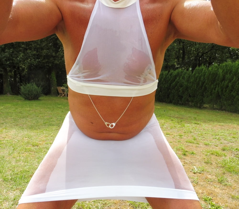 Lui Jupe Transparente 2 mouillee #80784161