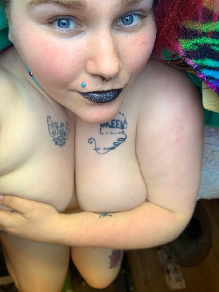 Edgy make up, tits , kitty. 5$ For permanent access. #96784099