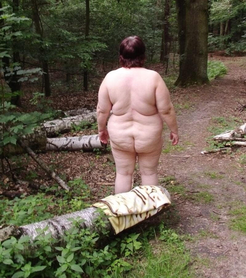 Bbw mix 1208 (en el bosque)
 #94532697