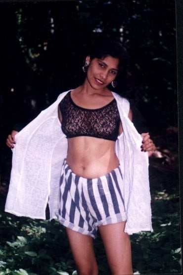 Srilankan modelo vintage photoshoot
 #93977615