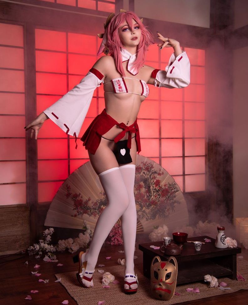 Tsuki Desu nackt #107960204