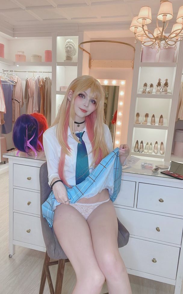 Tsuki Desu nackt #107960225