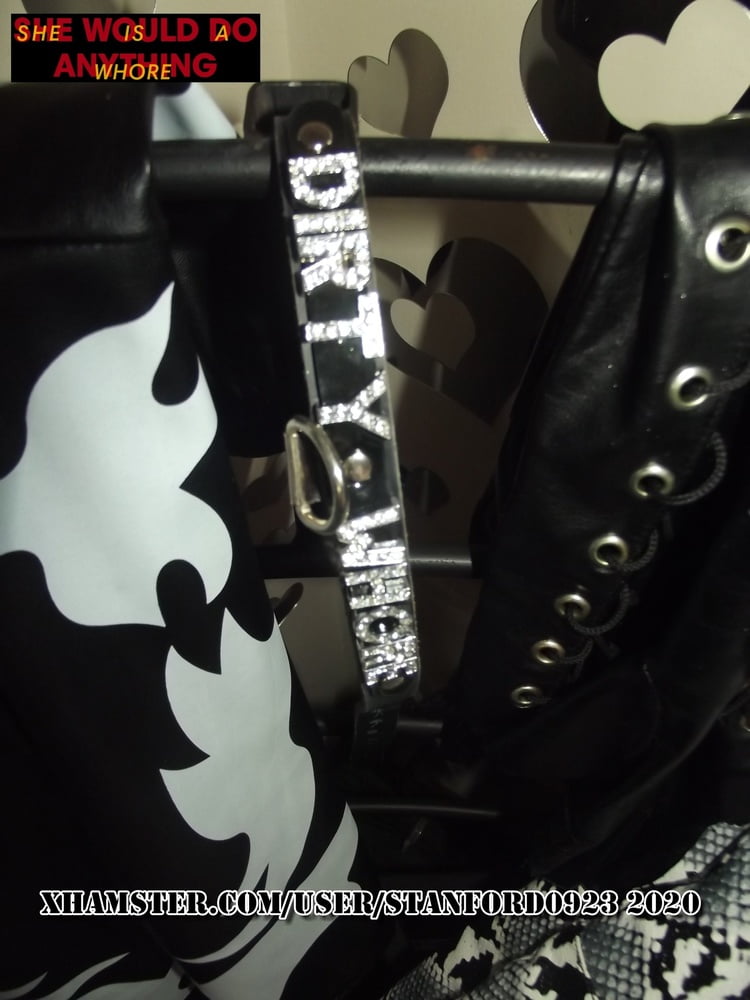 Sie ist eine Hure
 #90620219