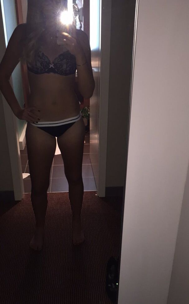 Kristina Mladenovic desnuda #108224632