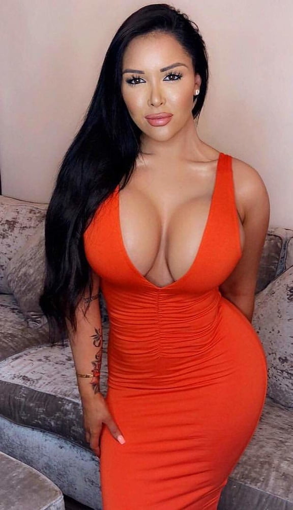 BORN WITH CURVES #81206977