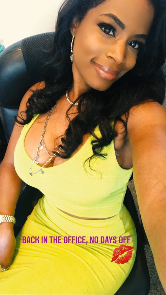 BORN WITH CURVES #81207216