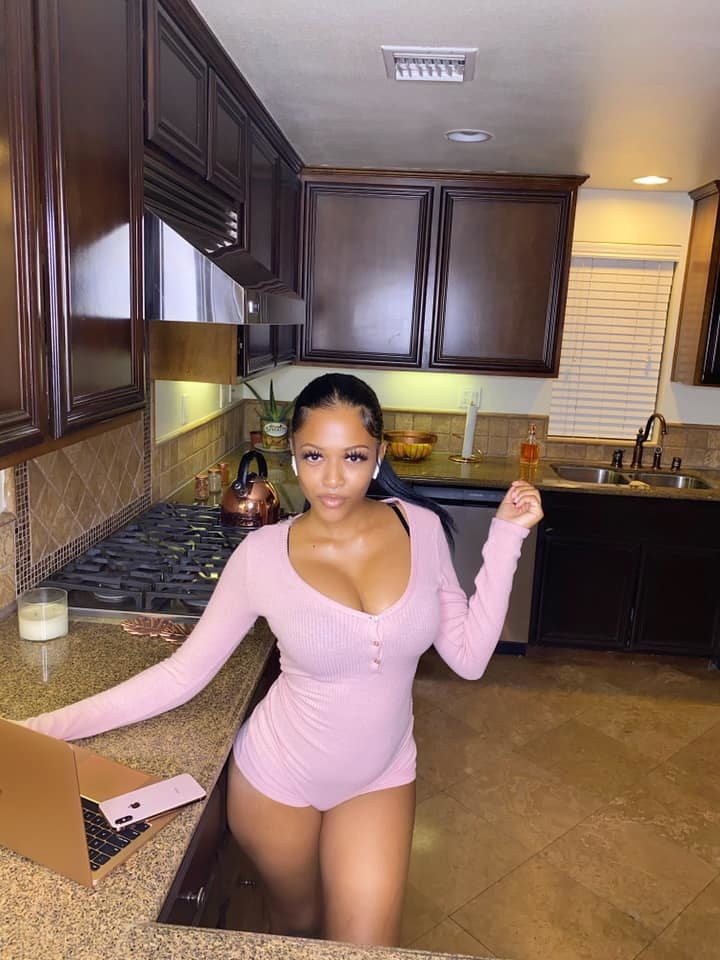 BORN WITH CURVES #81207219