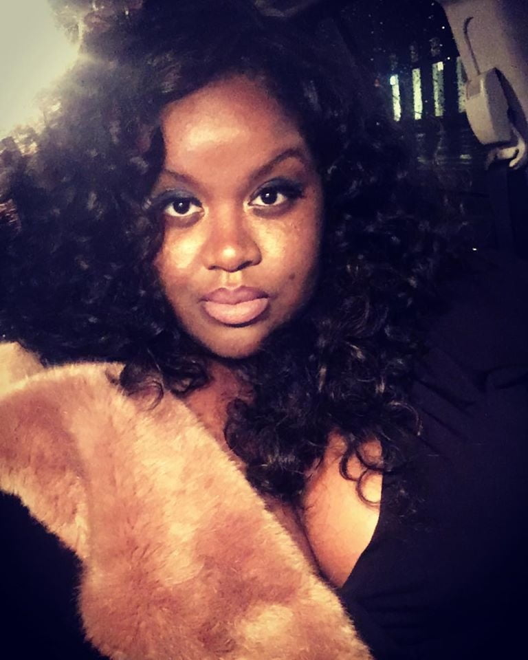 BORN WITH CURVES #81207345