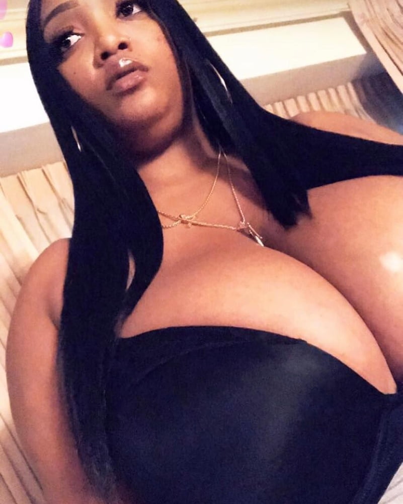 BORN WITH CURVES #81207466