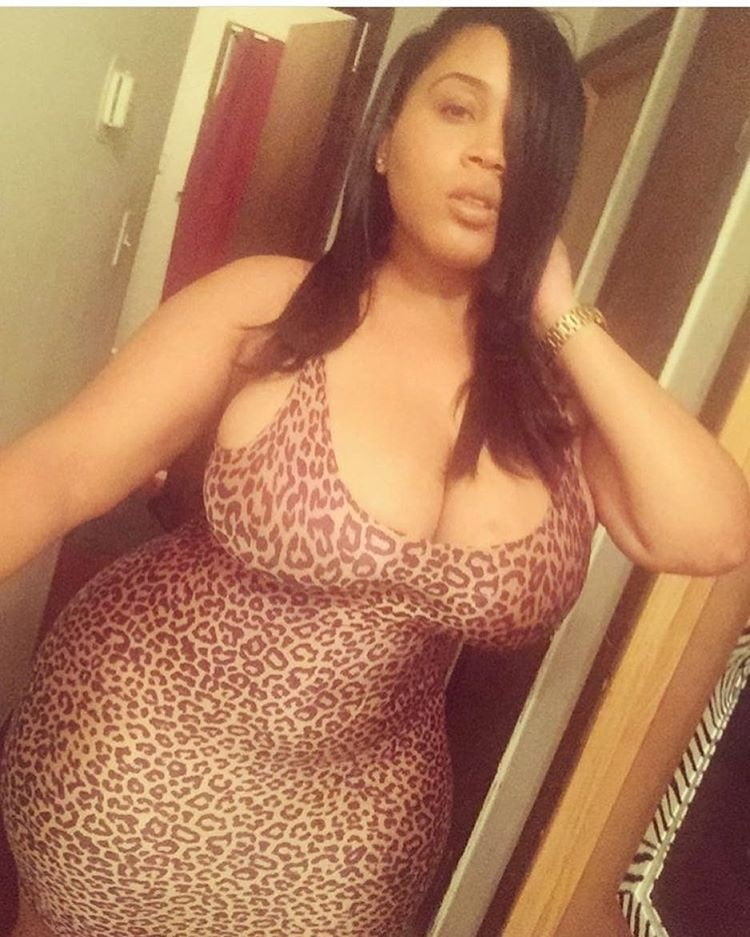 BORN WITH CURVES #81207478