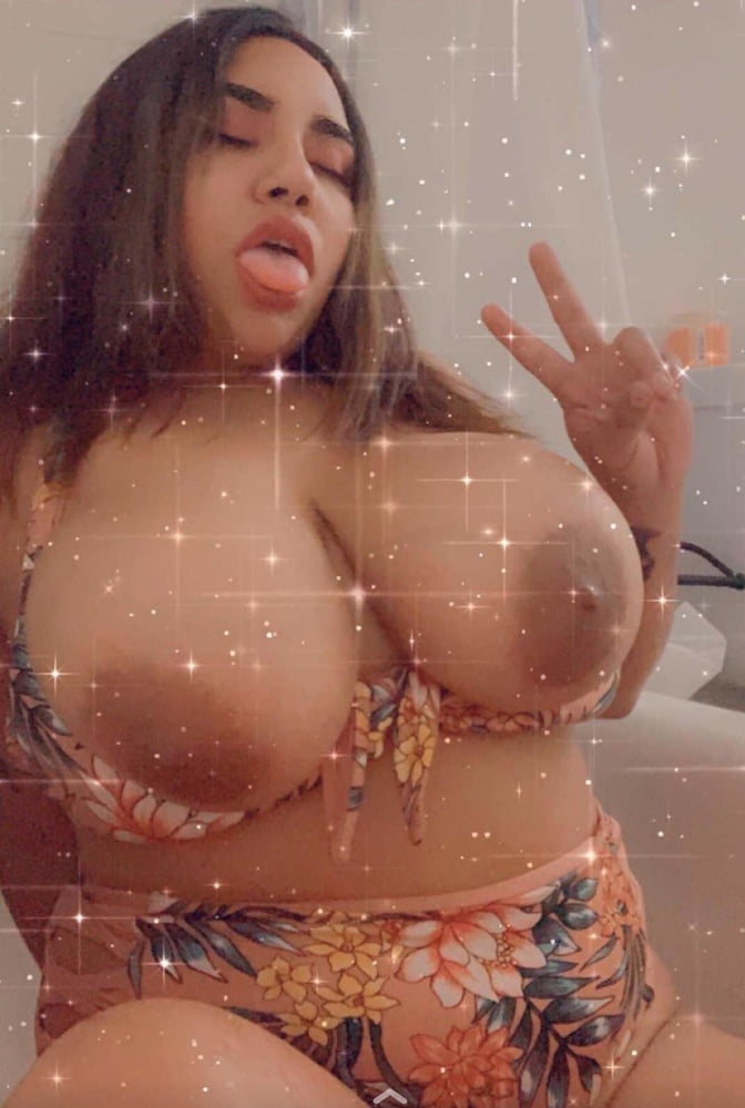 BORN WITH CURVES #81207512