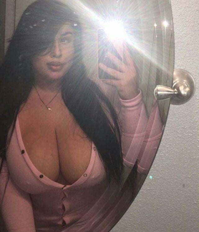 BORN WITH CURVES #81207667