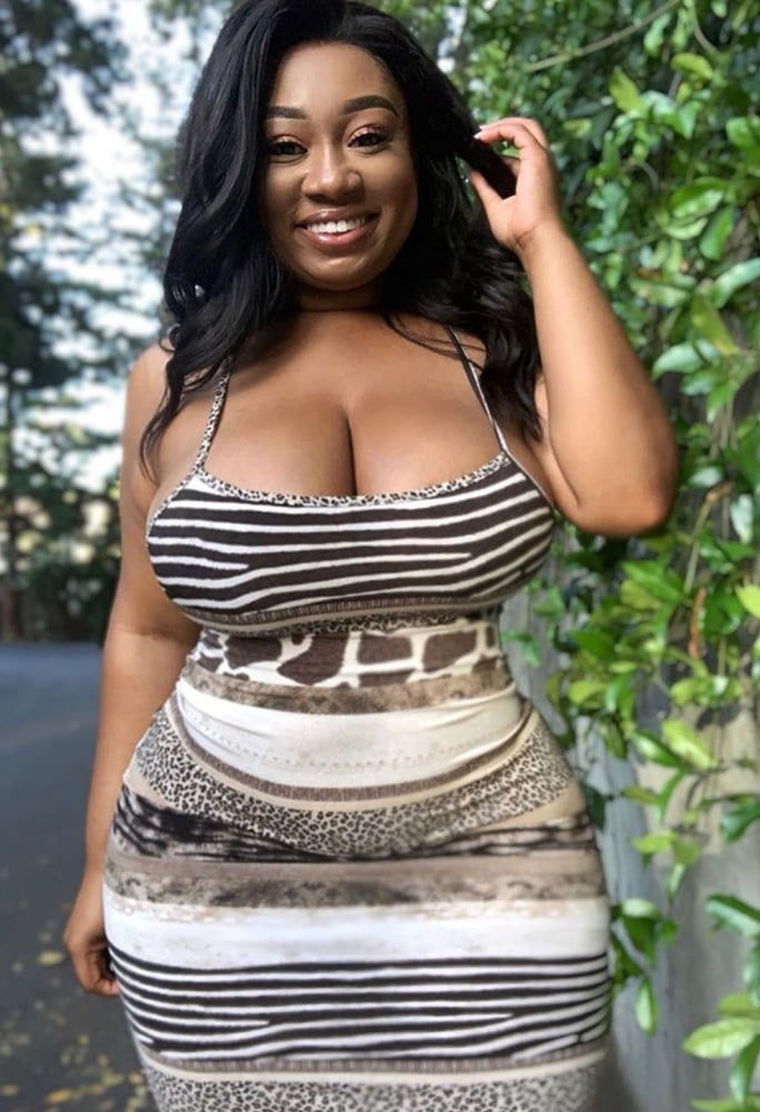 BORN WITH CURVES #81207675