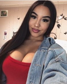 BORN WITH CURVES #81207690