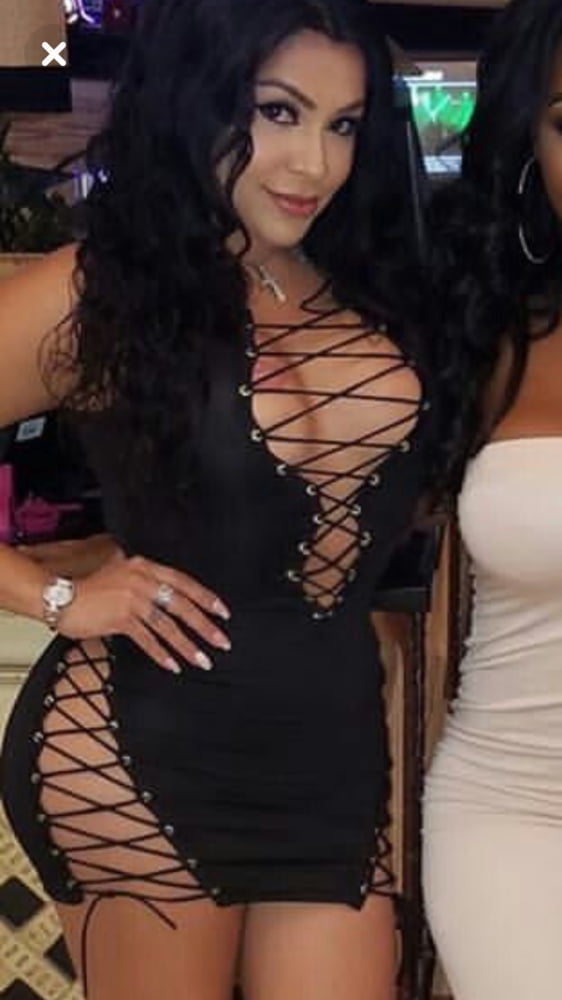 BORN WITH CURVES #81207697