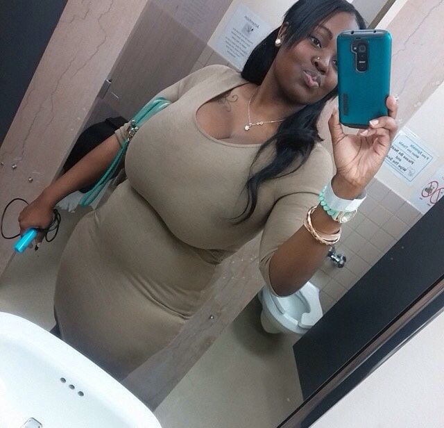 BORN WITH CURVES #81207814