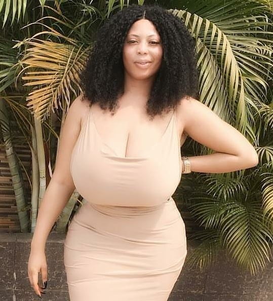 BORN WITH CURVES #81207854