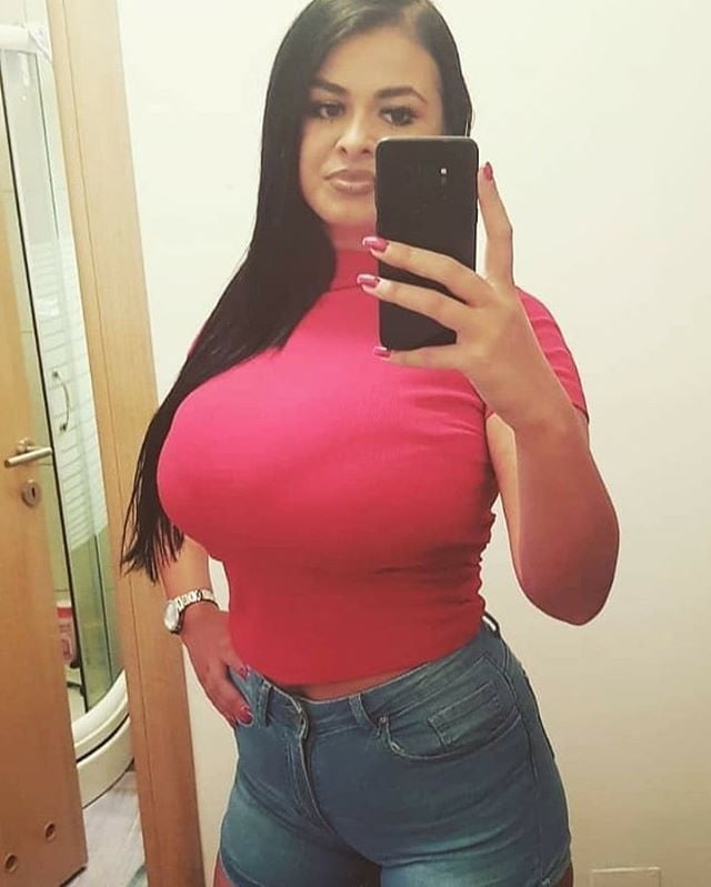 BORN WITH CURVES #81207857