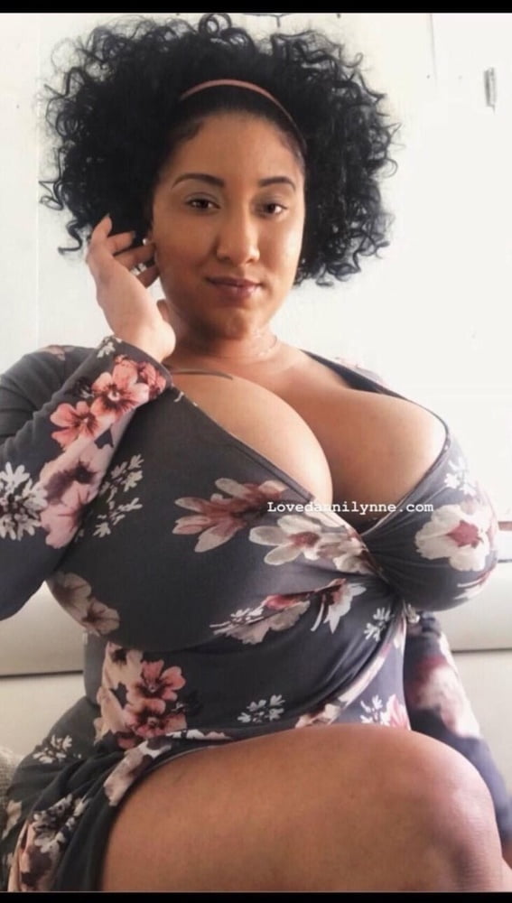 BORN WITH CURVES #81207931