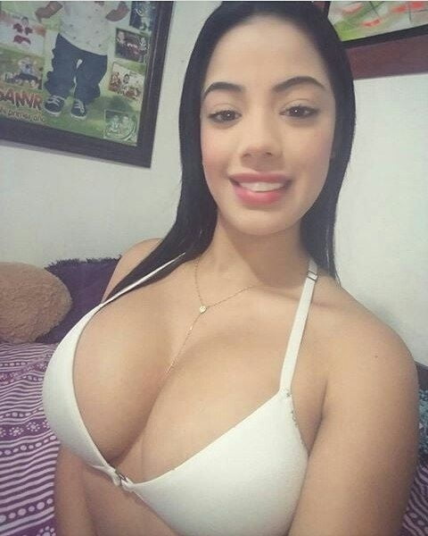 BORN WITH CURVES #81207952