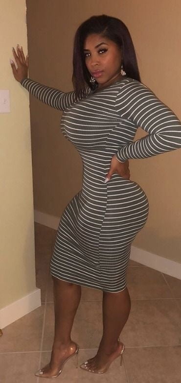 BORN WITH CURVES #81208042