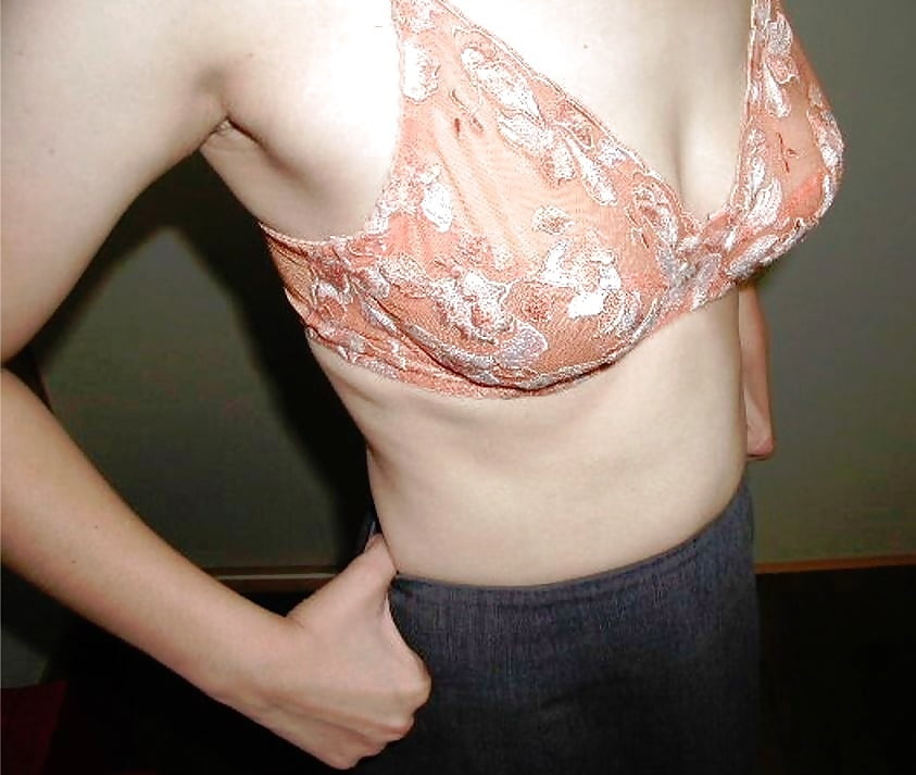 Asiatische Schlampe Frau zeigt ihren Körper und Muschi gape
 #93396370