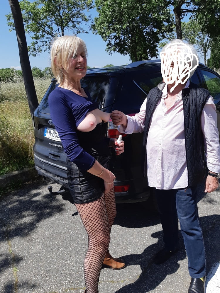 La chienne
 #94105742