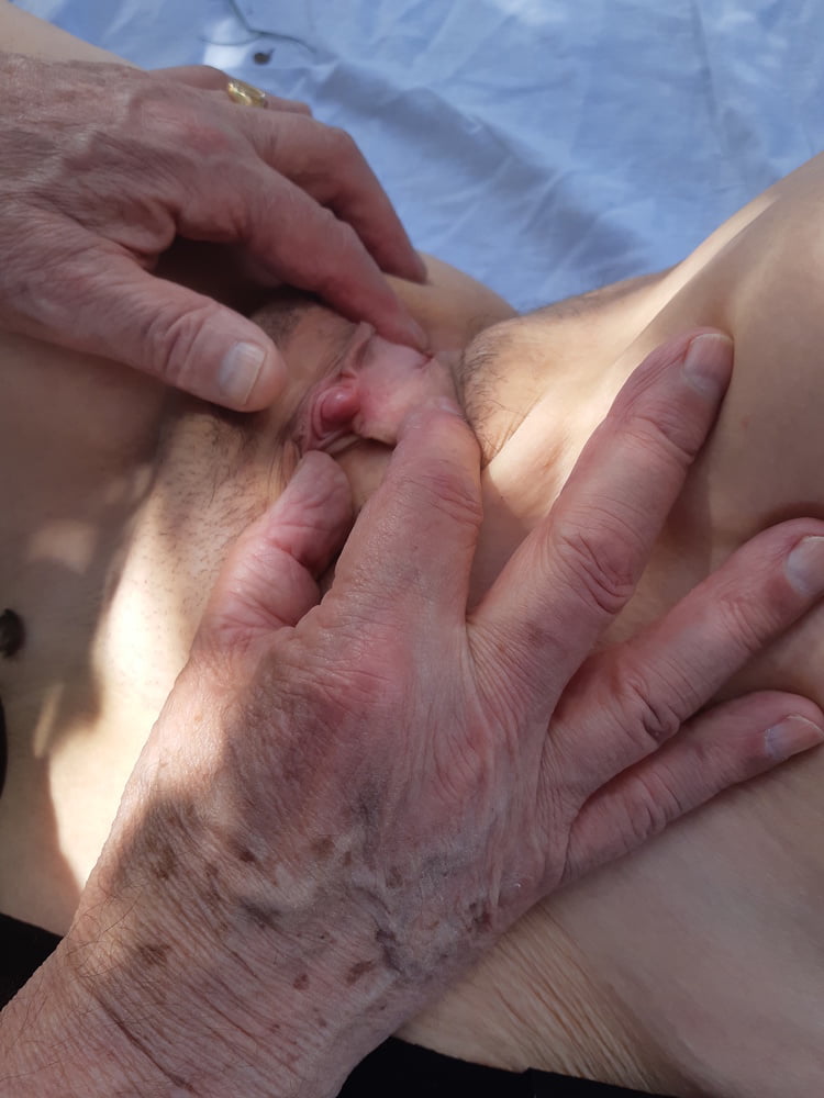 La chienne
 #94105766