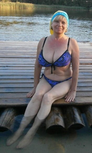 Tetas gordas
 #103411458