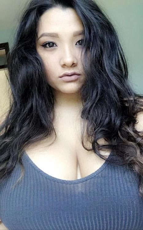 Chica asiática carga 7
 #82317863