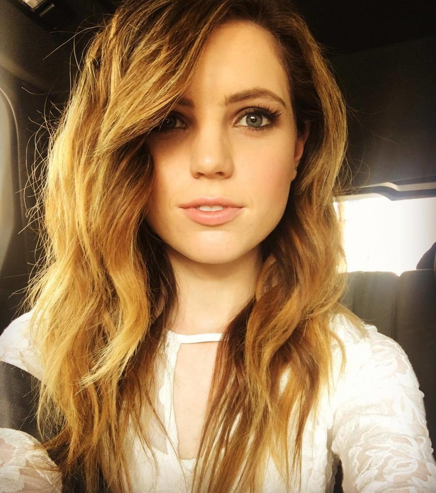 Sfw babes! caliente
 #94040212