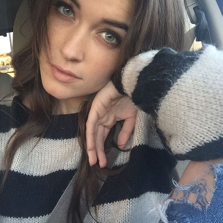 Sfw babes! caliente
 #94040238