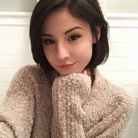 Sfw babes! caliente
 #94040251